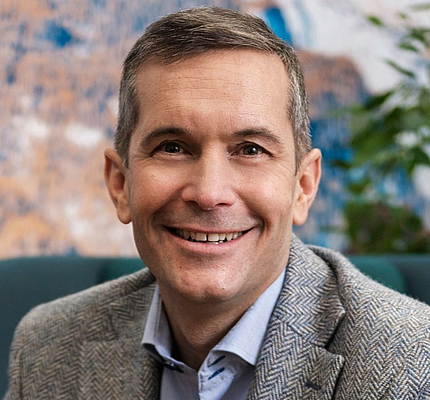 Foto Schluss mit Tariffokus – Bedürfnisse verstehen. Märkte gewinnen.